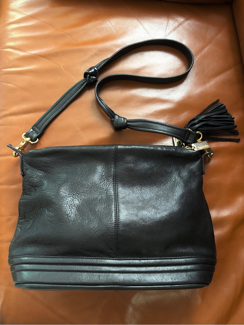 Tignanello Soft Black Leather Shoulder Bag with Large Leather Tassel - Picture 7 of 11